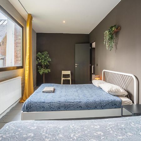 Charming Two-Bedroom River Side Apartment Antwerpen Bagian luar foto