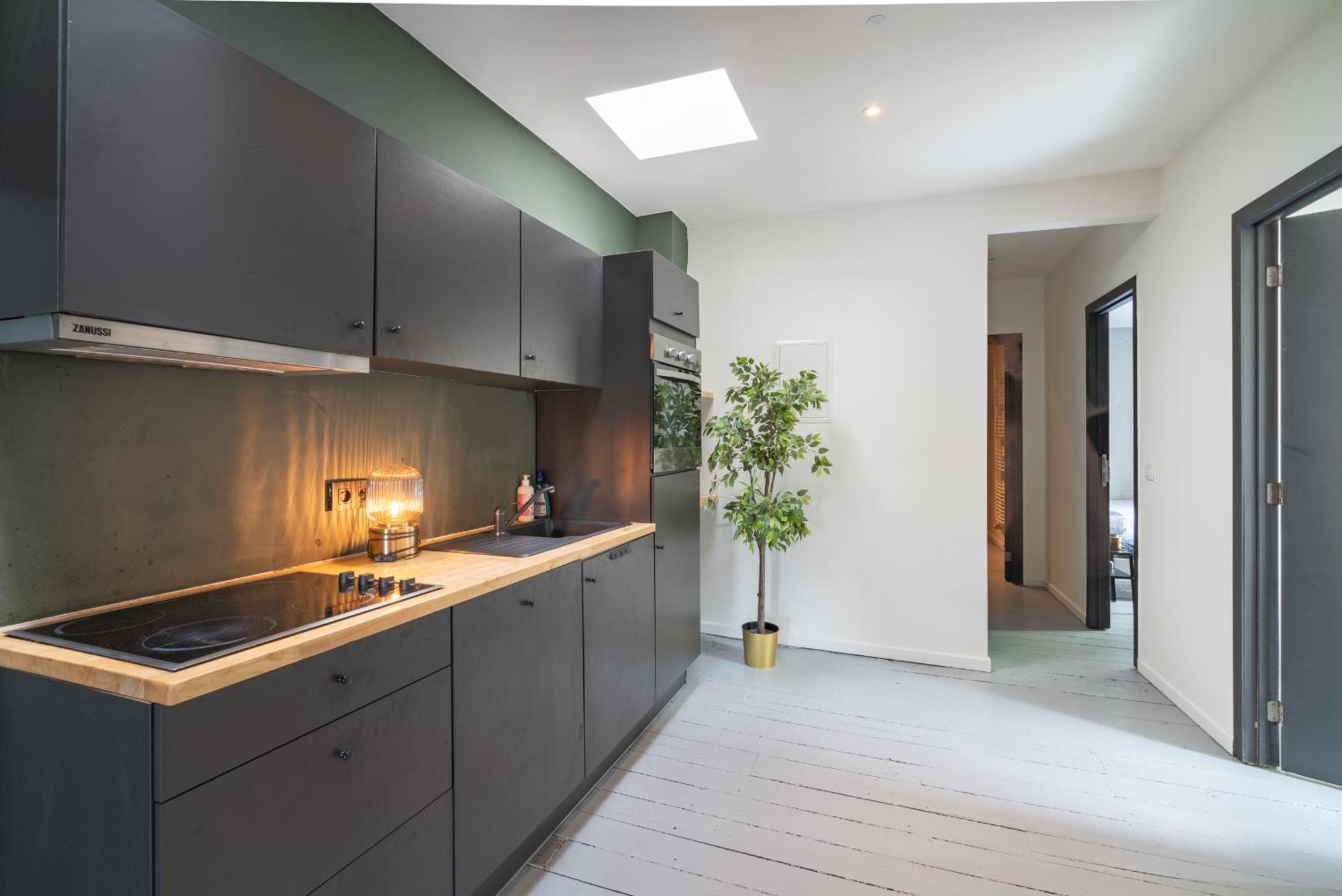 Charming Two-Bedroom River Side Apartment Antwerpen Bagian luar foto