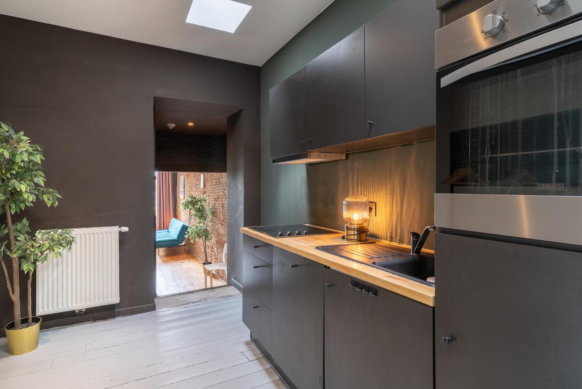 Charming Two-Bedroom River Side Apartment Antwerpen Bagian luar foto