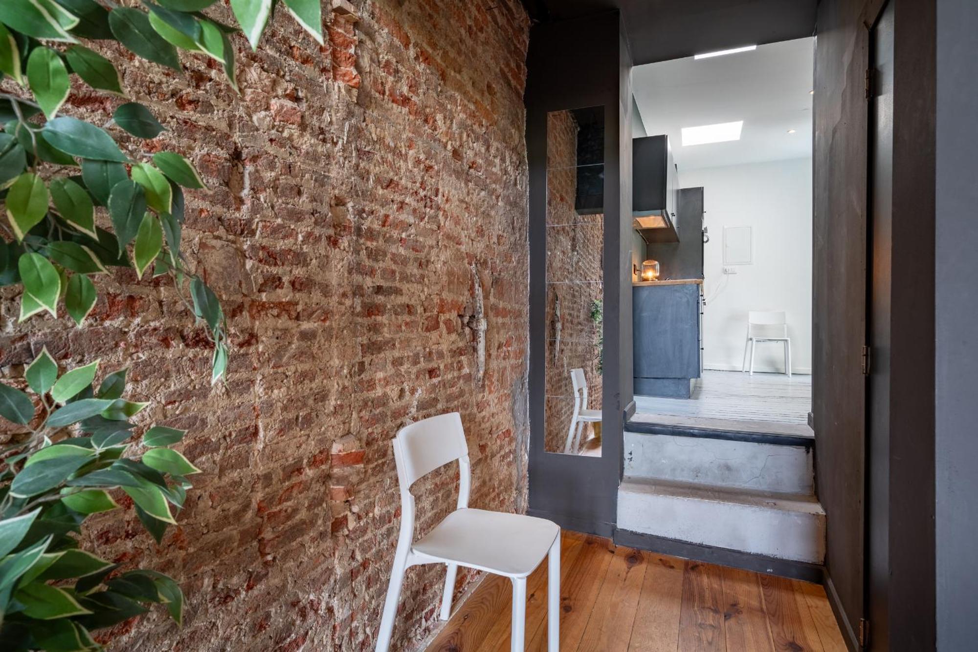 Charming Two-Bedroom River Side Apartment Antwerpen Bagian luar foto